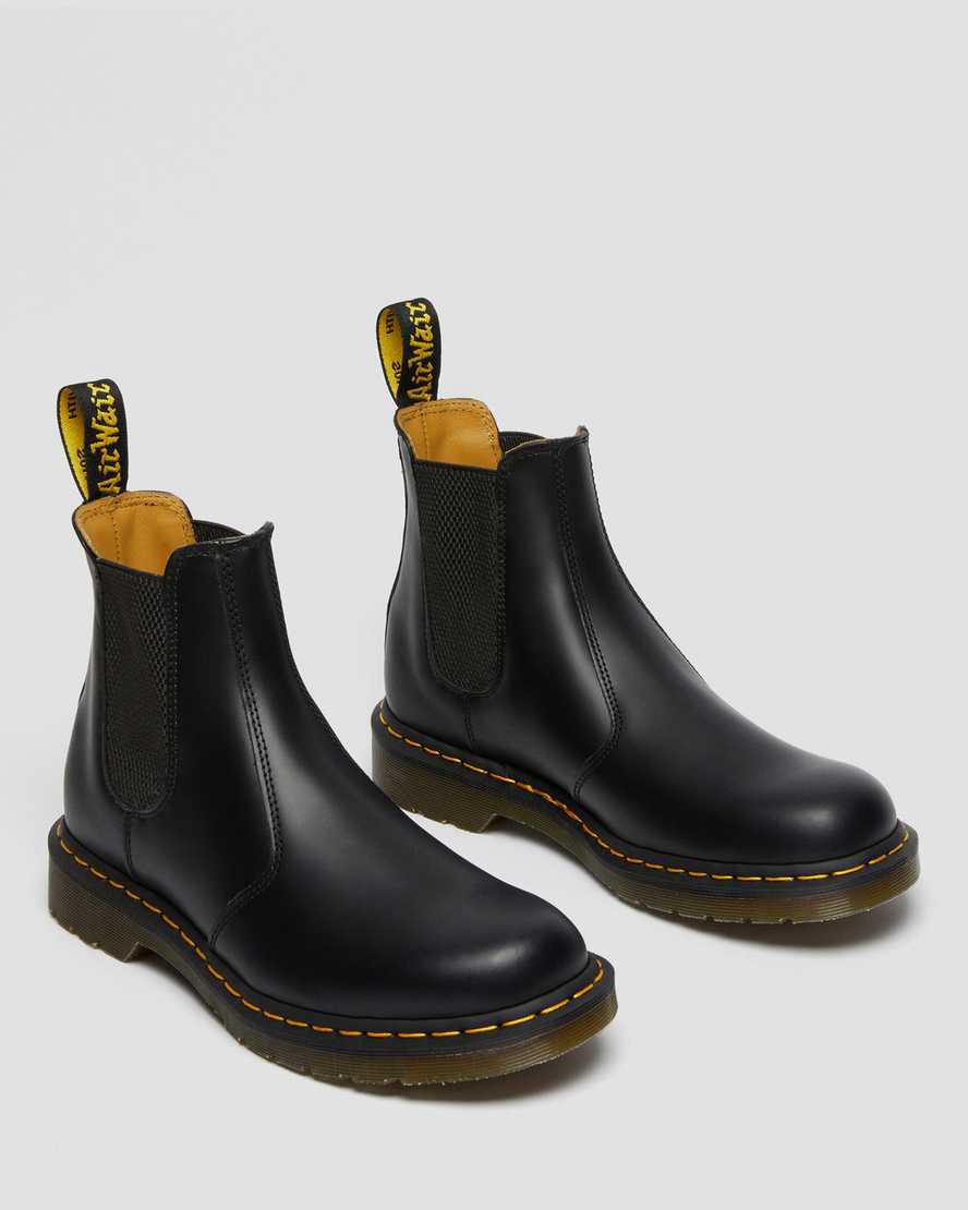 Dr Martens 2976 Yellow Stitch Smooth Leather Chelsea Naisten Originals Boots Mustat  Suomi |  0864VRFXG